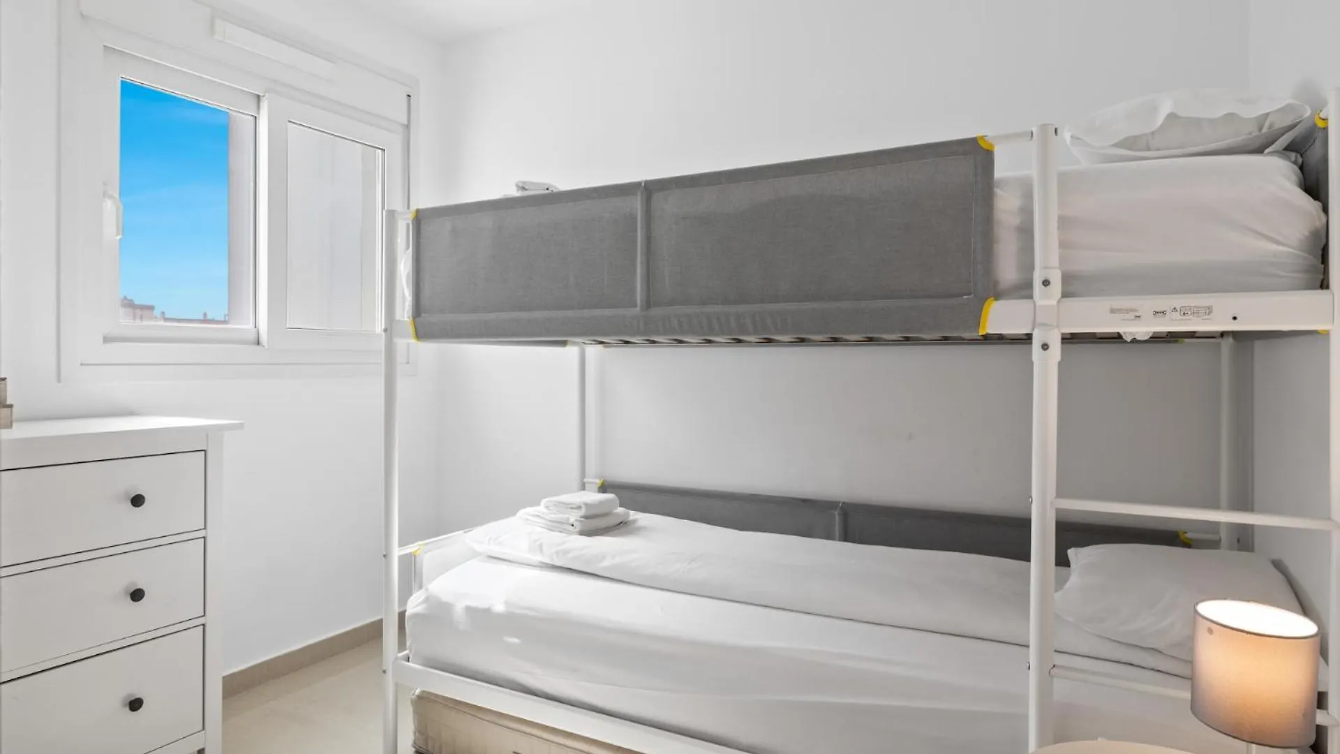 Sunny Penthouse In Fuengirola By Costarentals - Ref 212 アパート